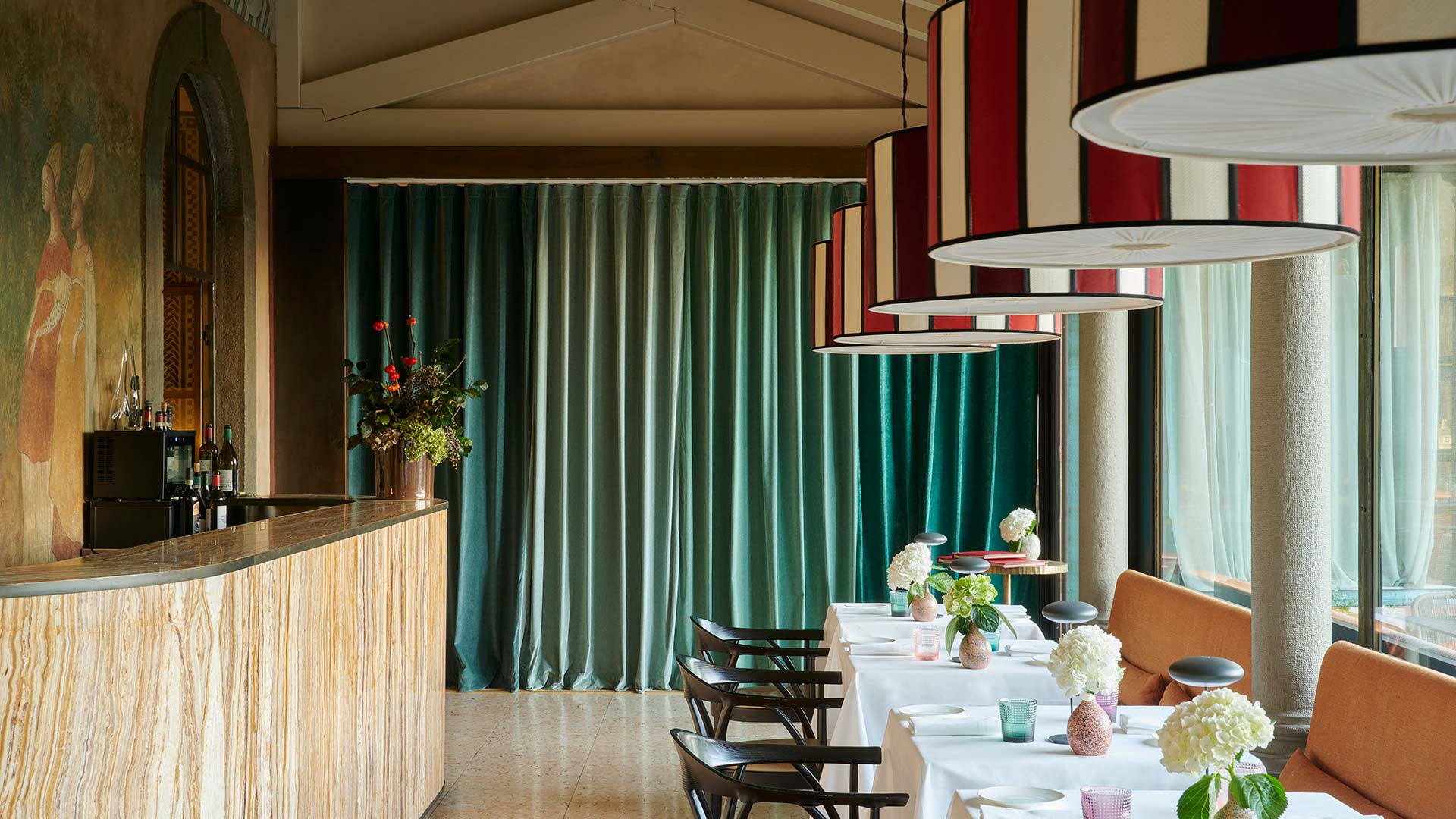 Il Ristorante Leone Felice de L'Albereta con Vista sul Lago d'Iseo