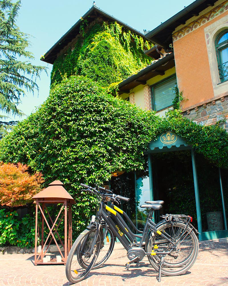 E-Bike experience in Franciacorta a L'Albereta Relais & Châteaux